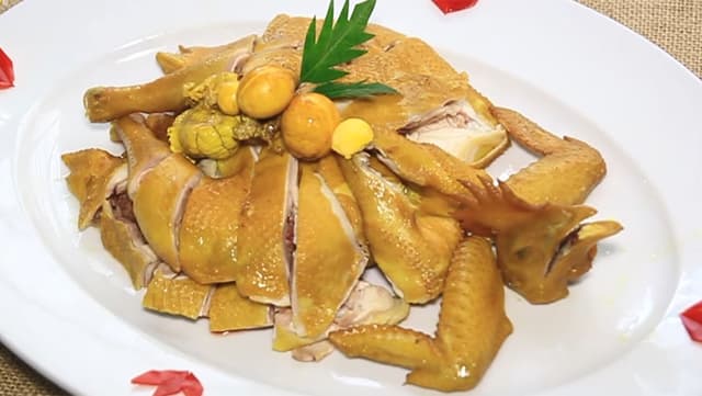 Gà thả vườn nguyên Con (cúng, đãi tiệc)